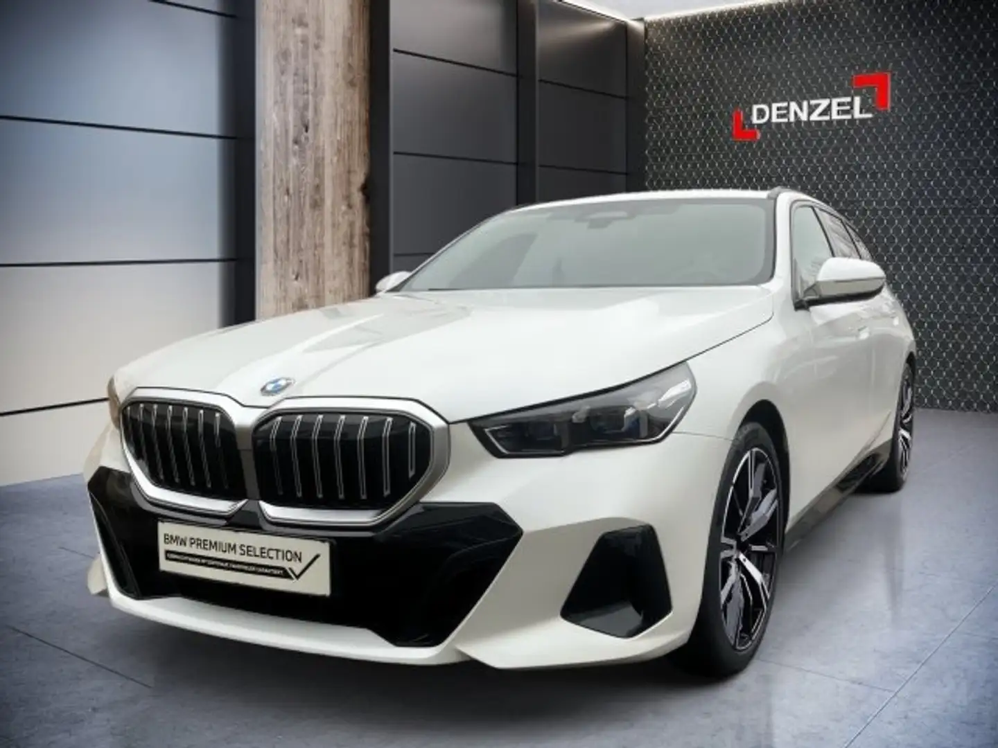 BMW 520 d xDrive Touring G61 B47 Weiß - 2