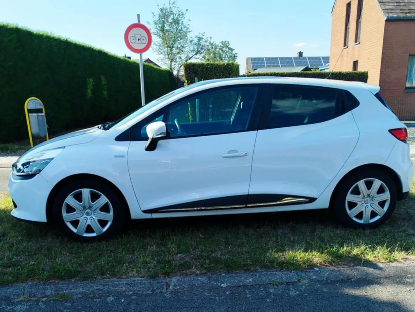 Renault Clio Clio 1.2i Community Blanc - 1