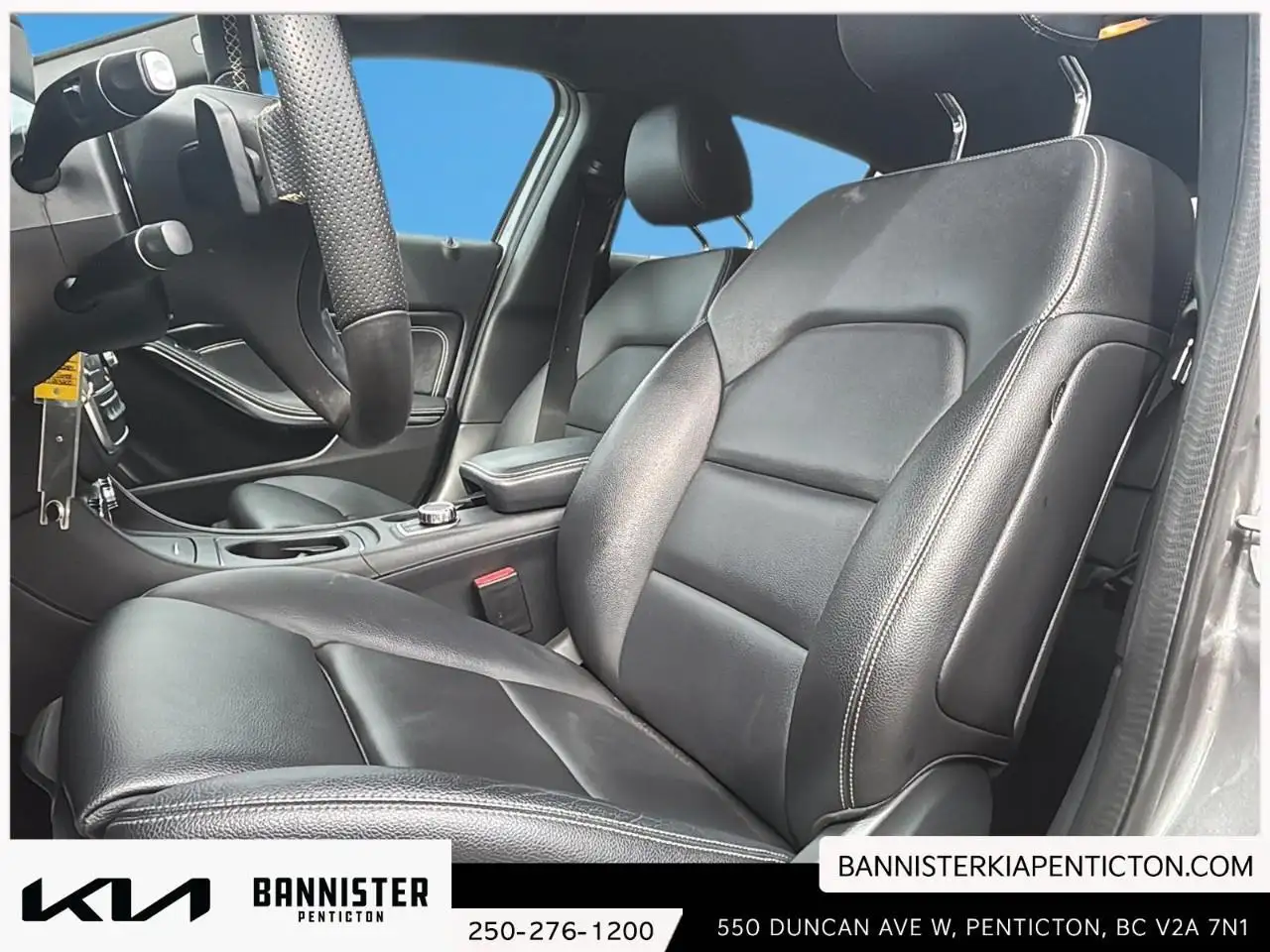 Mercedes-Benz GLA снимка Mercedes-Benz GLA