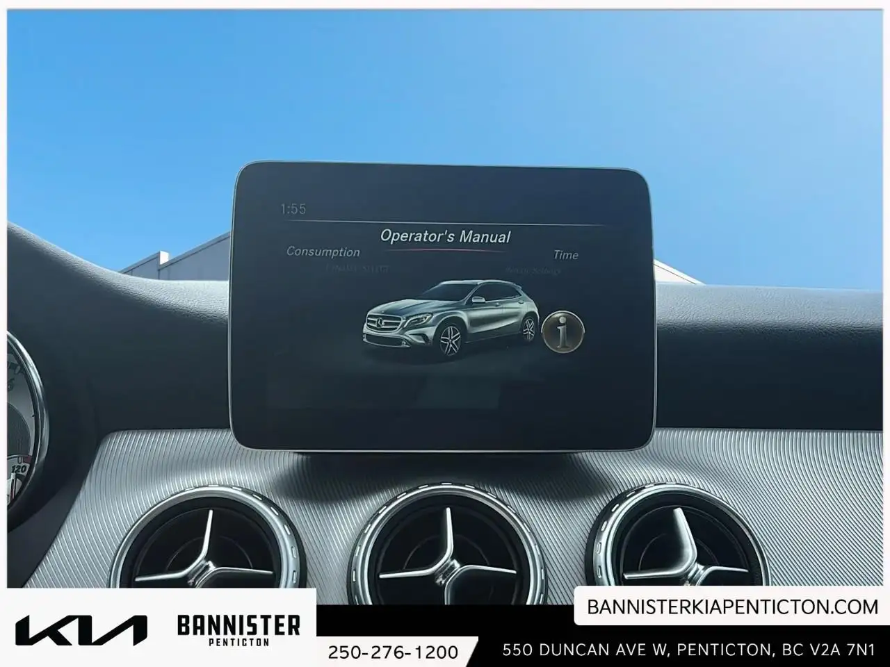 Mercedes-Benz GLA снимка Mercedes-Benz GLA