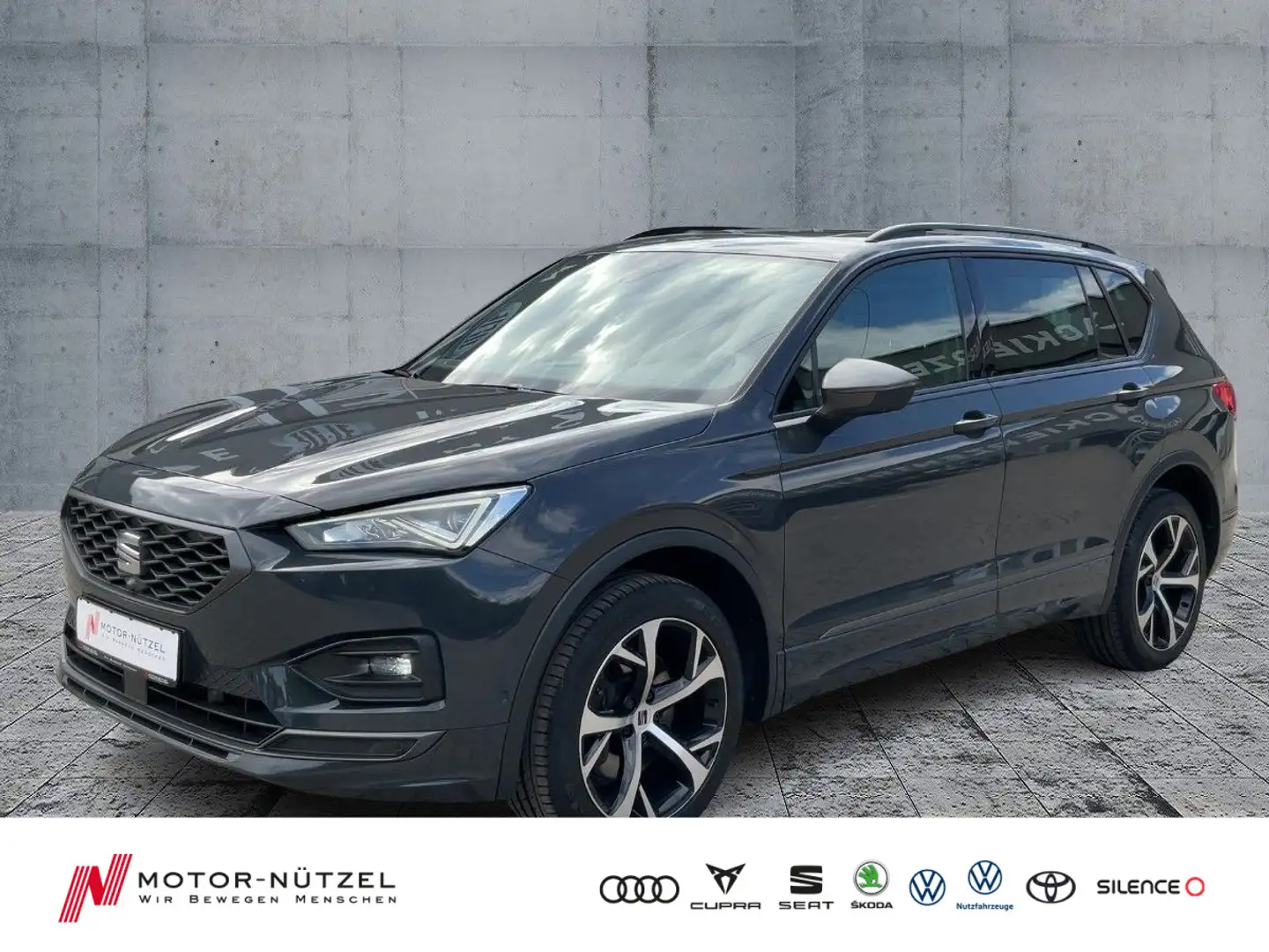 SEAT Tarraco 2.0TDI 4D DSG FR-LINE LED+AHK+PANO+7SITZ Grau - 1