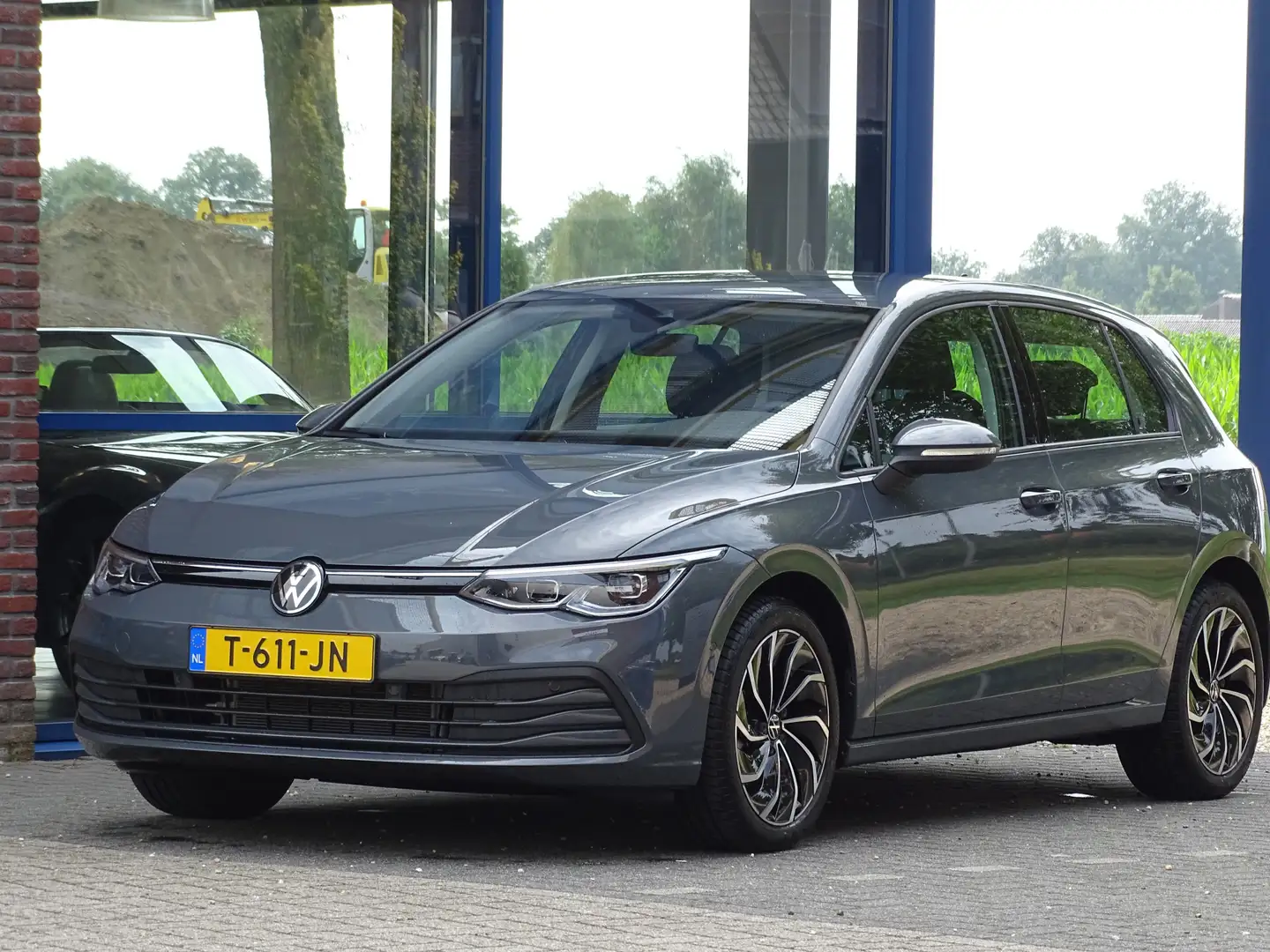 Volkswagen Golf 1.0 eTSI Life Business Gris - 1