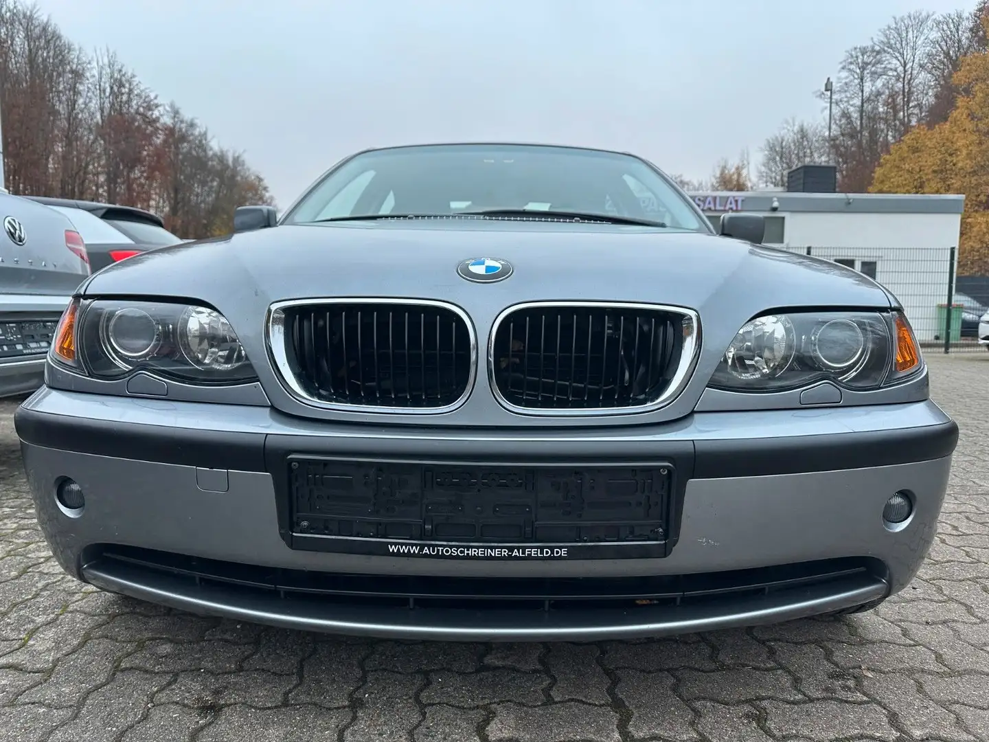 BMW 320 d AHK PDC SHZ SCHIEBEDACH Grau - 2