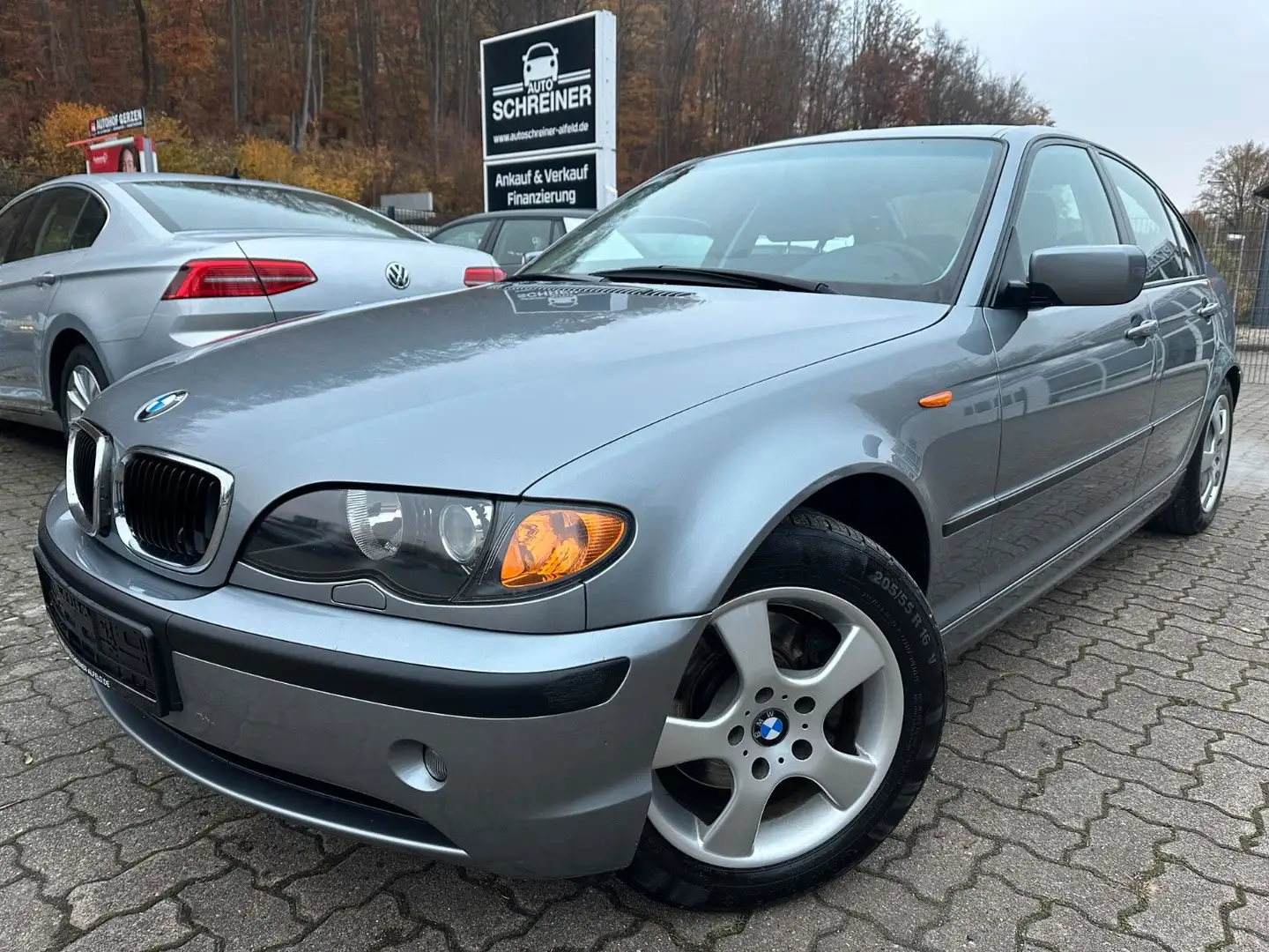 BMW 320 d AHK PDC SHZ SCHIEBEDACH Grau - 1