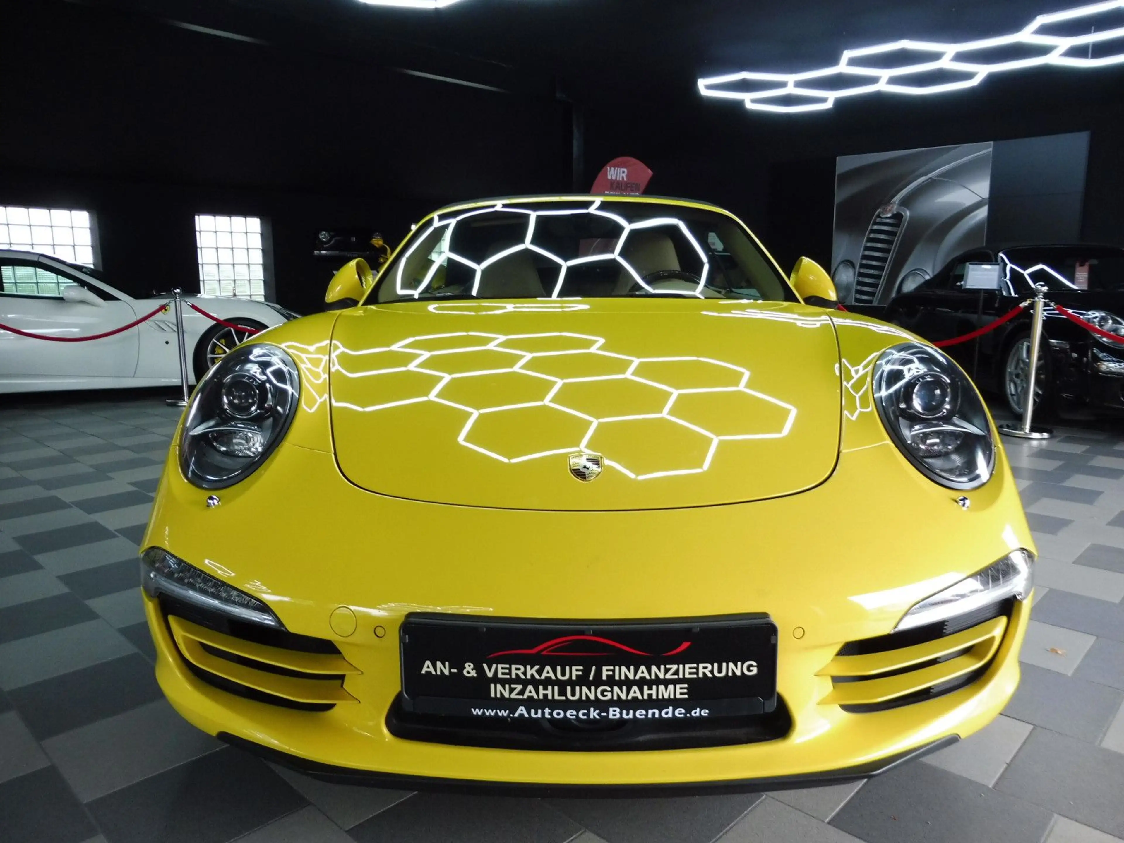 Porsche 991 911 Carrera 4 Cabriolet — photo 3