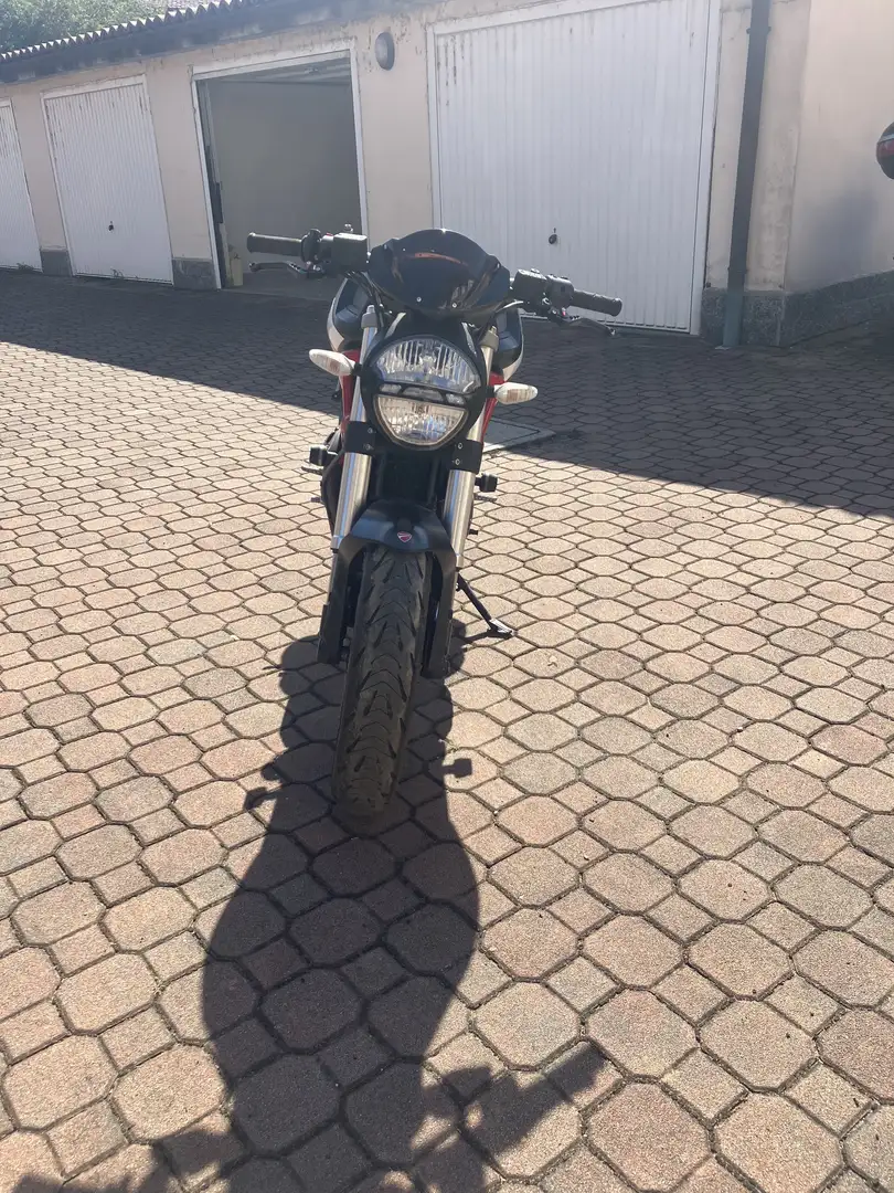 Ducati Monster 796 - 2