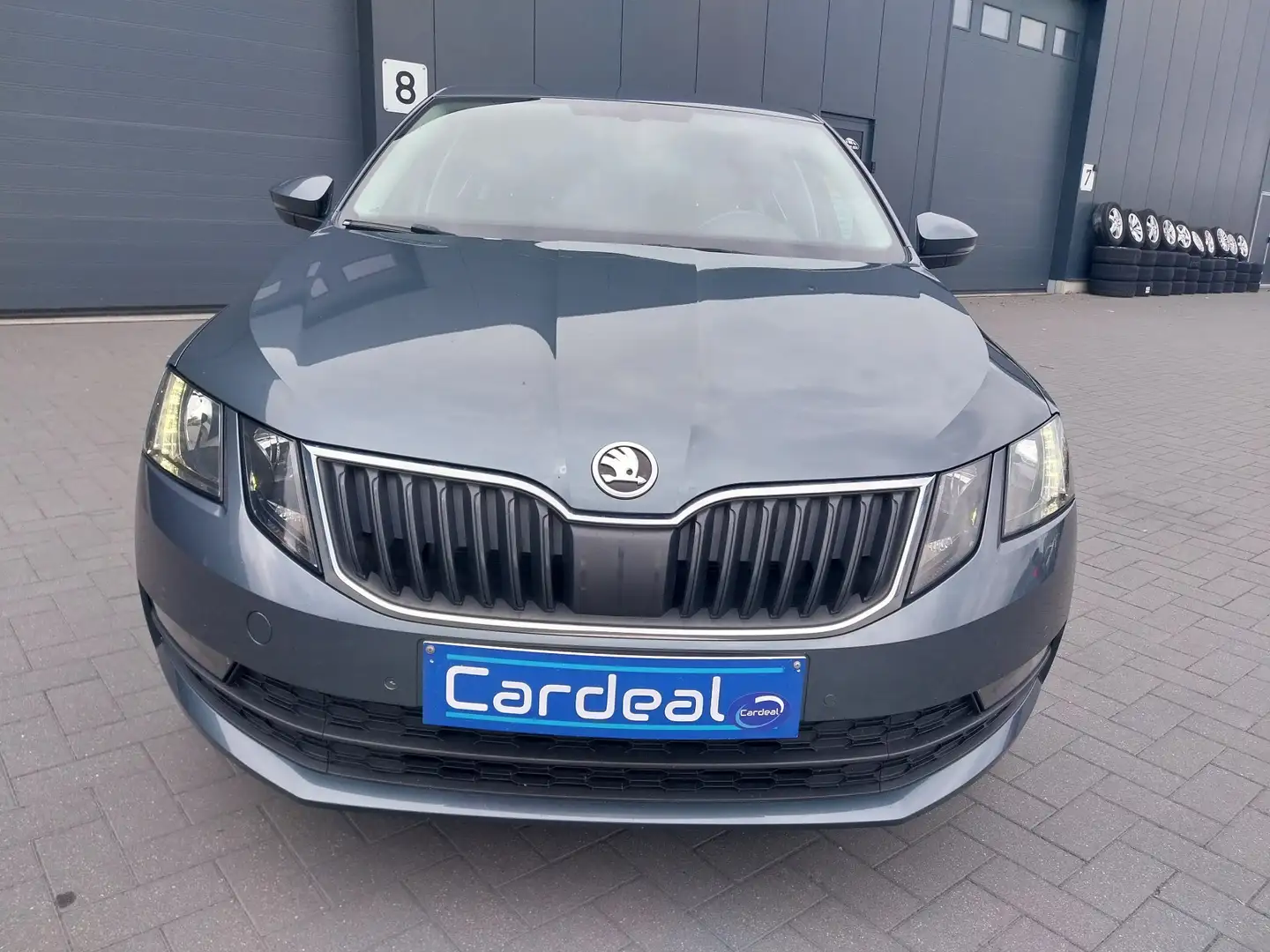 Skoda Octavia 1.6 CR TDi//CARPLAY/CLIM//GPS//ATTACHE-REMORQUE/ Gris - 2