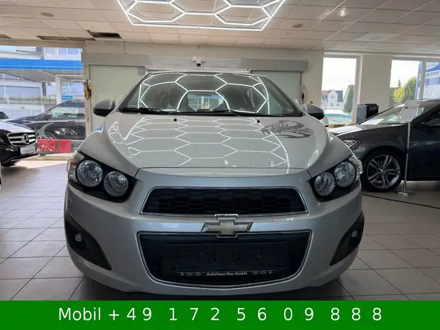 Chevrolet Aveo view 4