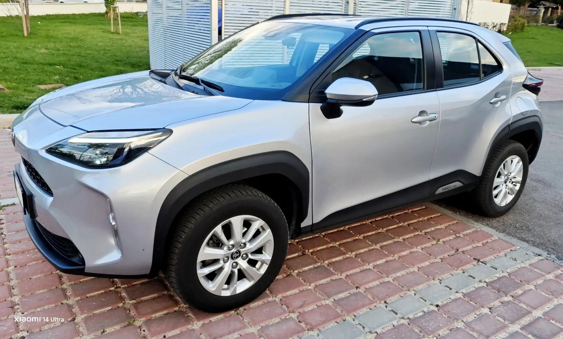 Toyota Yaris Cross 1.5h Active Eco fwd 116cv e-cvt LEGGI BENE - 1