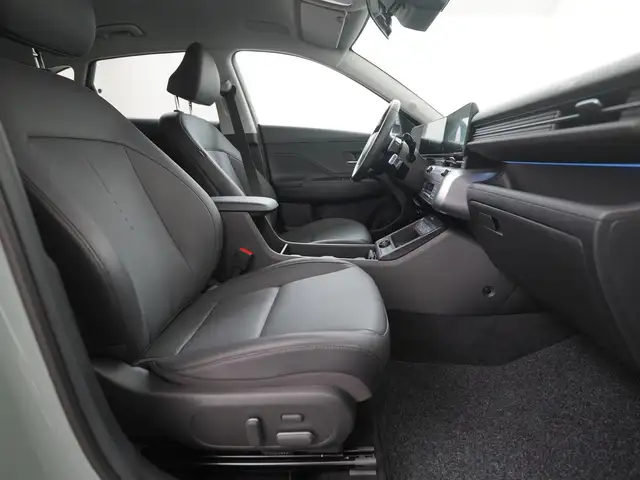 Hyundai Kona view 3