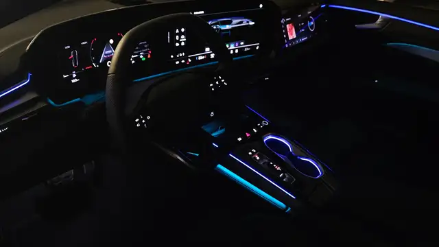 Audi A6 2.0 TDI 3 x S-Line*PANO*NP: 85.000,00*AKH Vorb. Ansicht 47