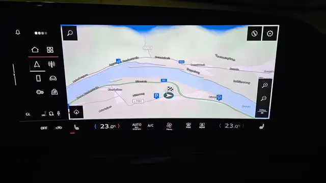 Audi A6 2.0 TDI 3 x S-Line*PANO*NP: 85.000,00*AKH Vorb. Ansicht 42