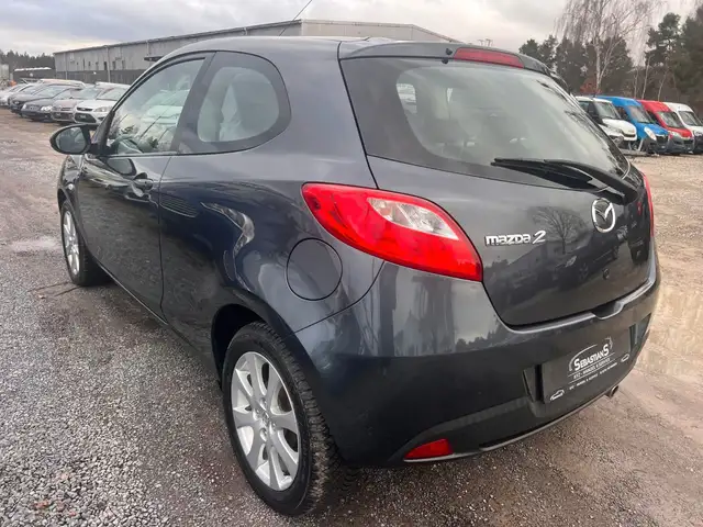 Mazda Mazda2 view 6