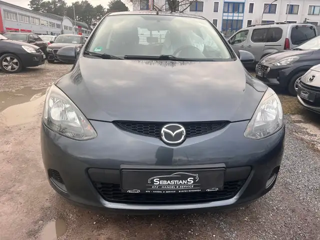 Mazda Mazda2 view 2