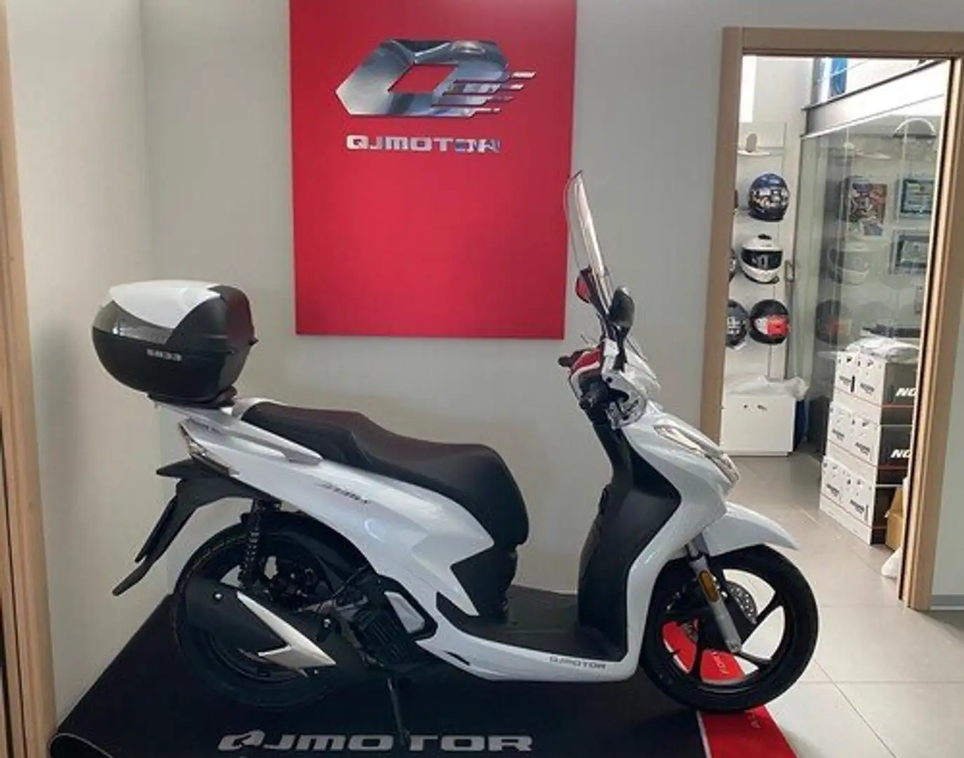 QJ Motor SQ 16 Weiß - 1