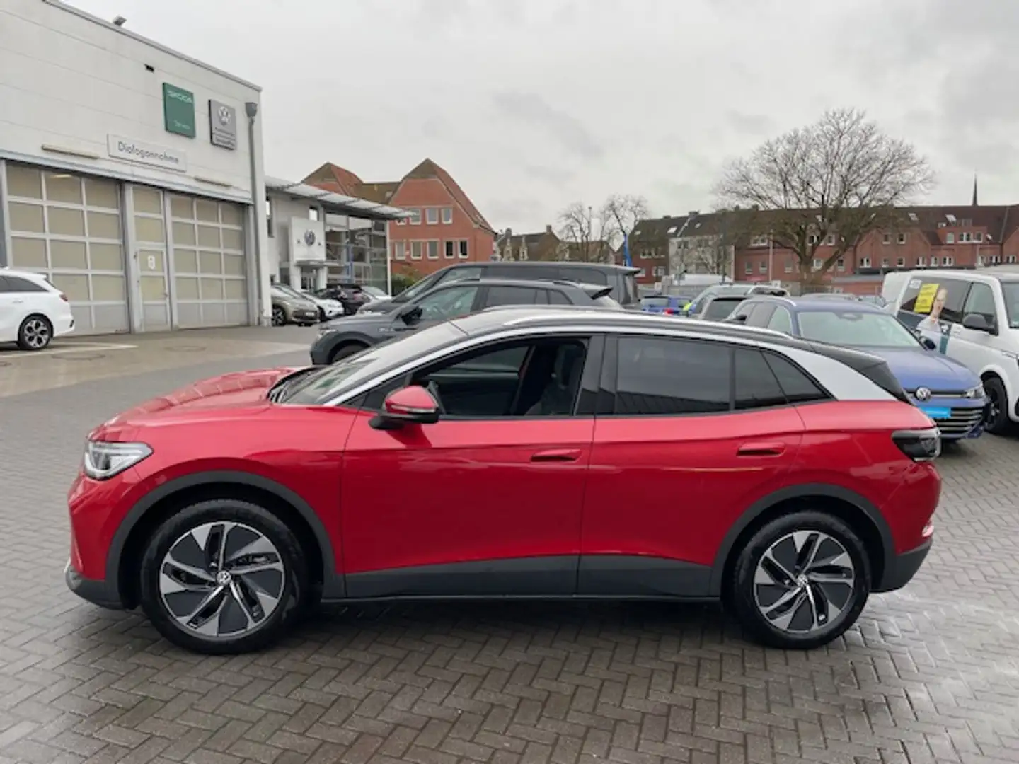Volkswagen ID.4 Pro 210 kW Panoramadach R-Kamera elektr.Heckkla... Rot - 2