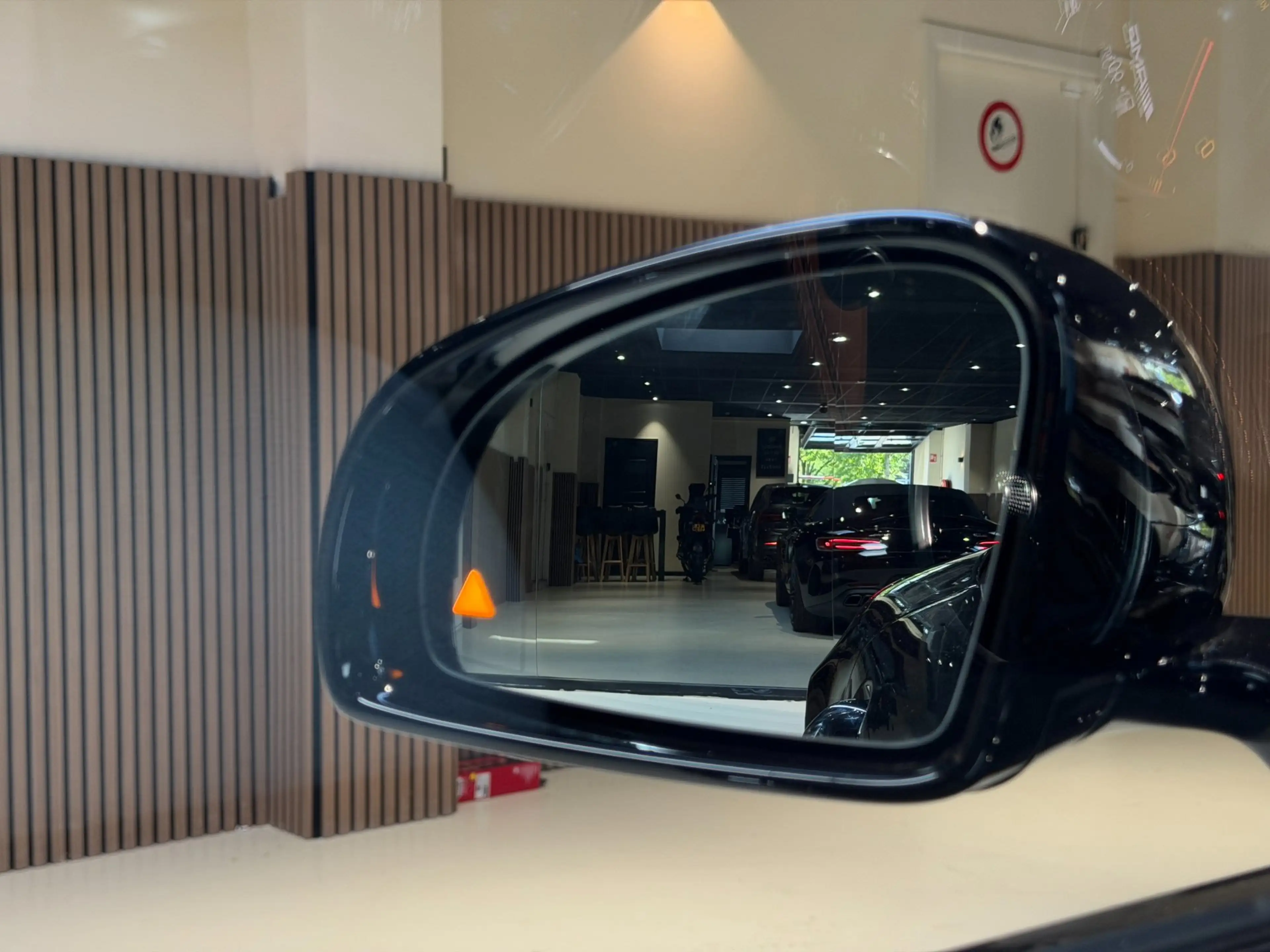Mercedes-Benz AMG GT Roadster 4.0 C|Airscarf|Burmester|Memory|Keramisch — photo 22