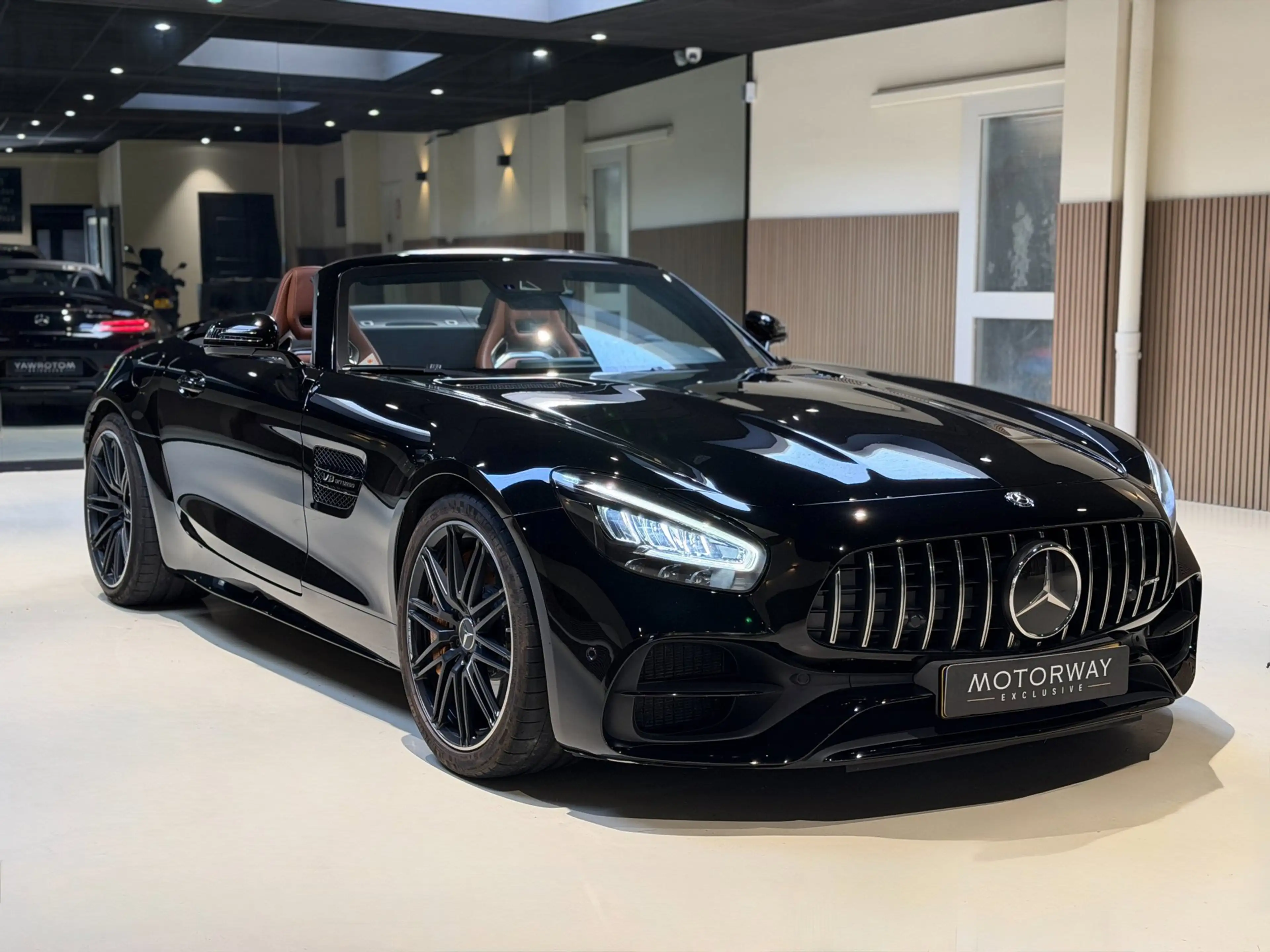 Mercedes-Benz AMG GT Roadster 4.0 C|Airscarf|Burmester|Memory|Keramisch — photo 18