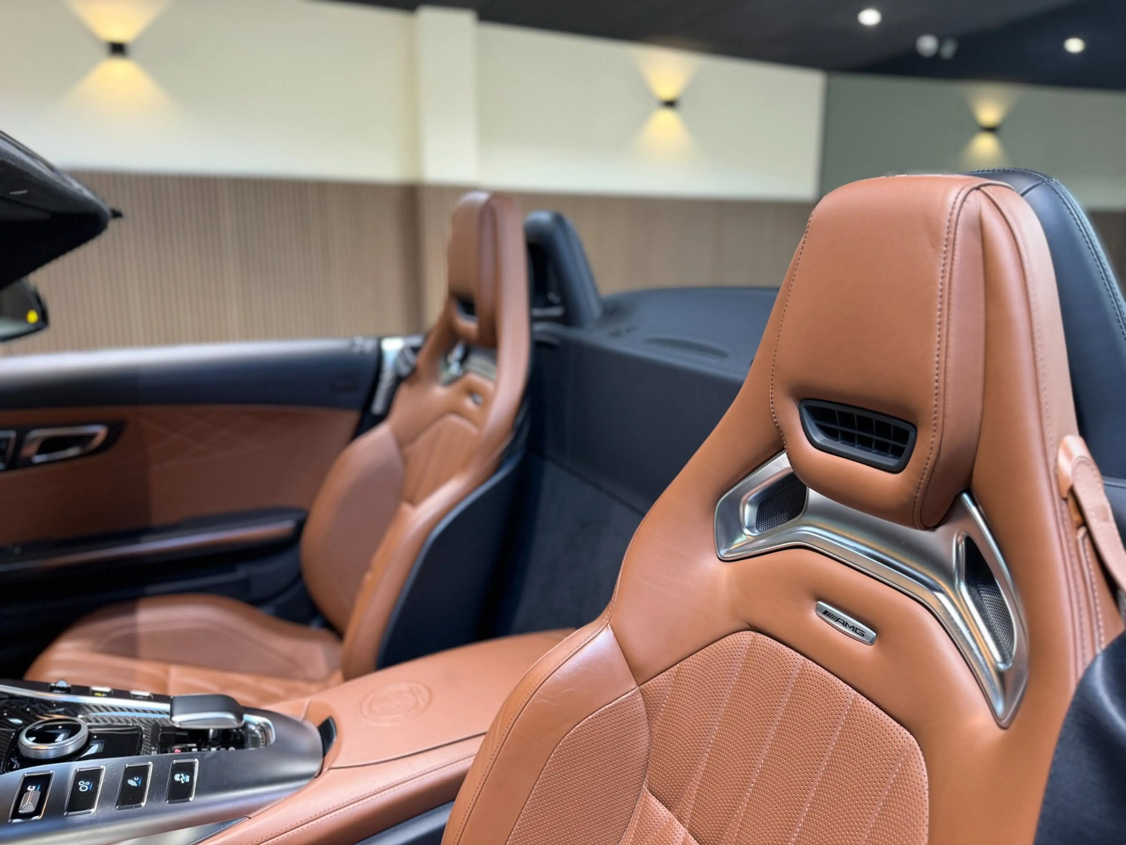 Mercedes-Benz AMG GT Roadster 4.0 C|Airscarf|Burmester|Memory|Keramisch — photo 35