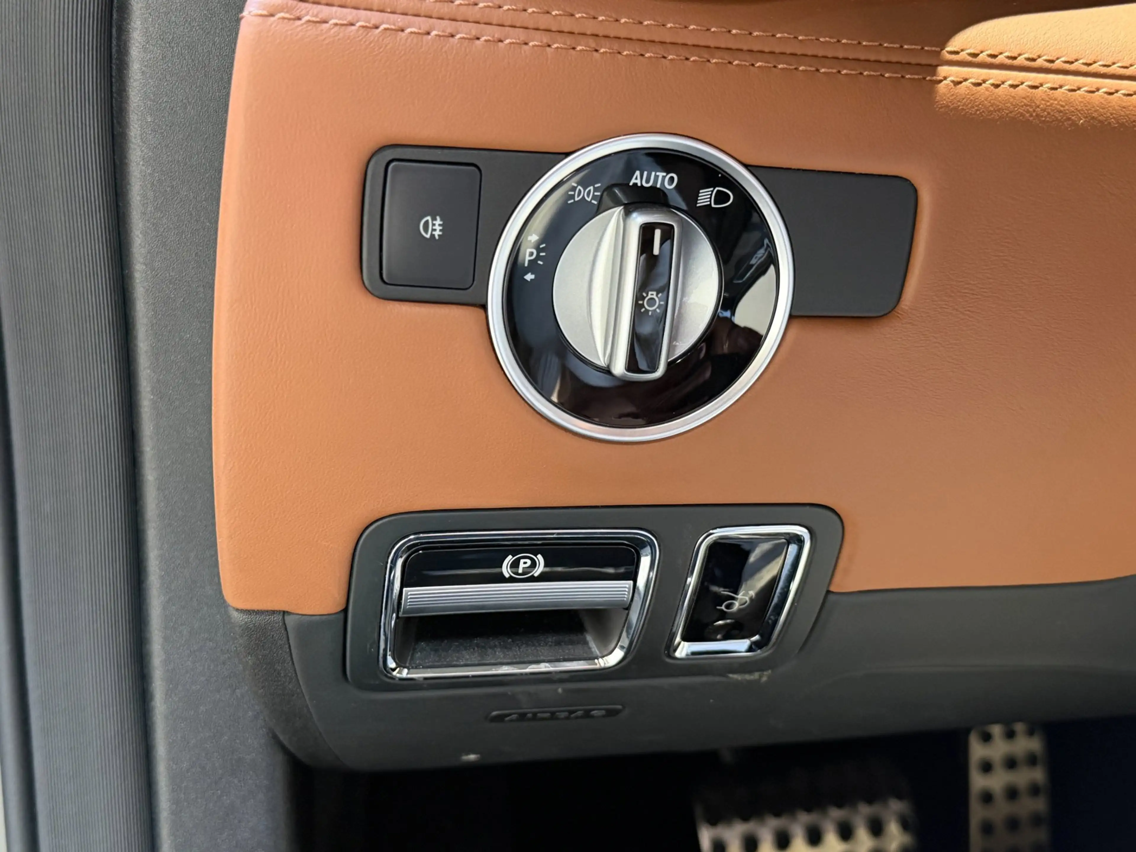 Mercedes-Benz AMG GT Roadster 4.0 C|Airscarf|Burmester|Memory|Keramisch — photo 32
