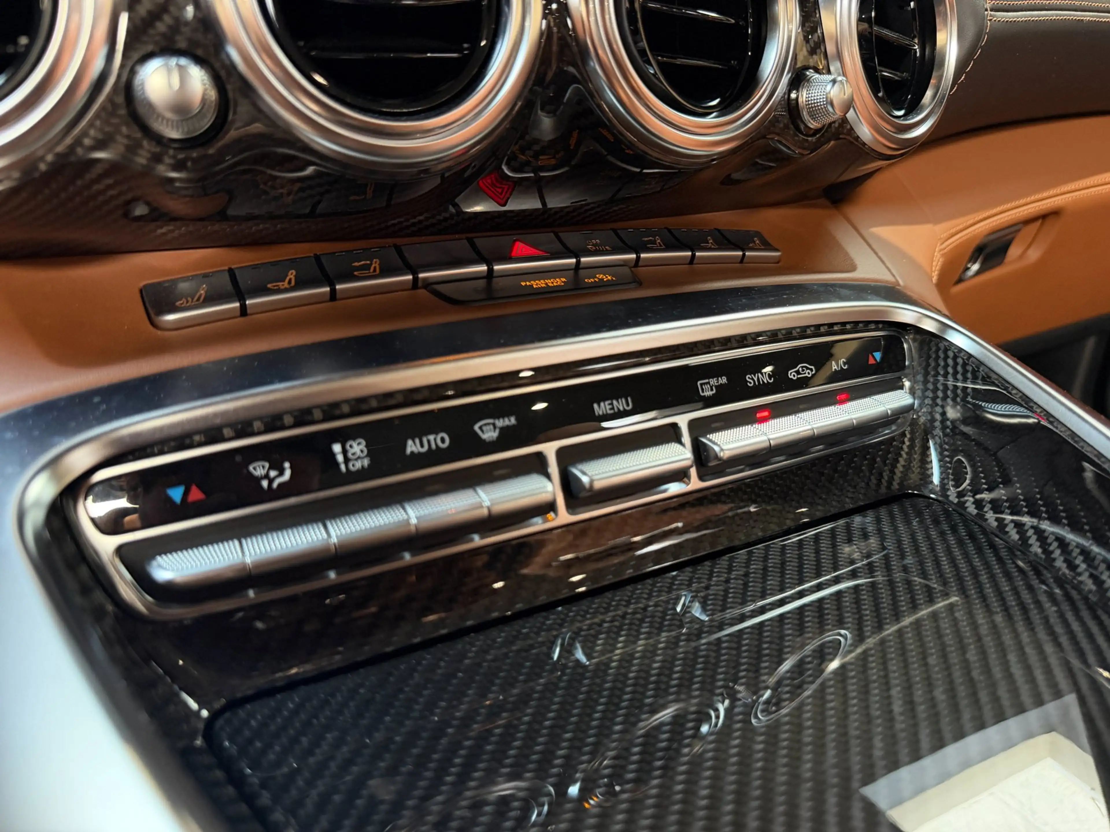 Mercedes-Benz AMG GT Roadster 4.0 C|Airscarf|Burmester|Memory|Keramisch — photo 48