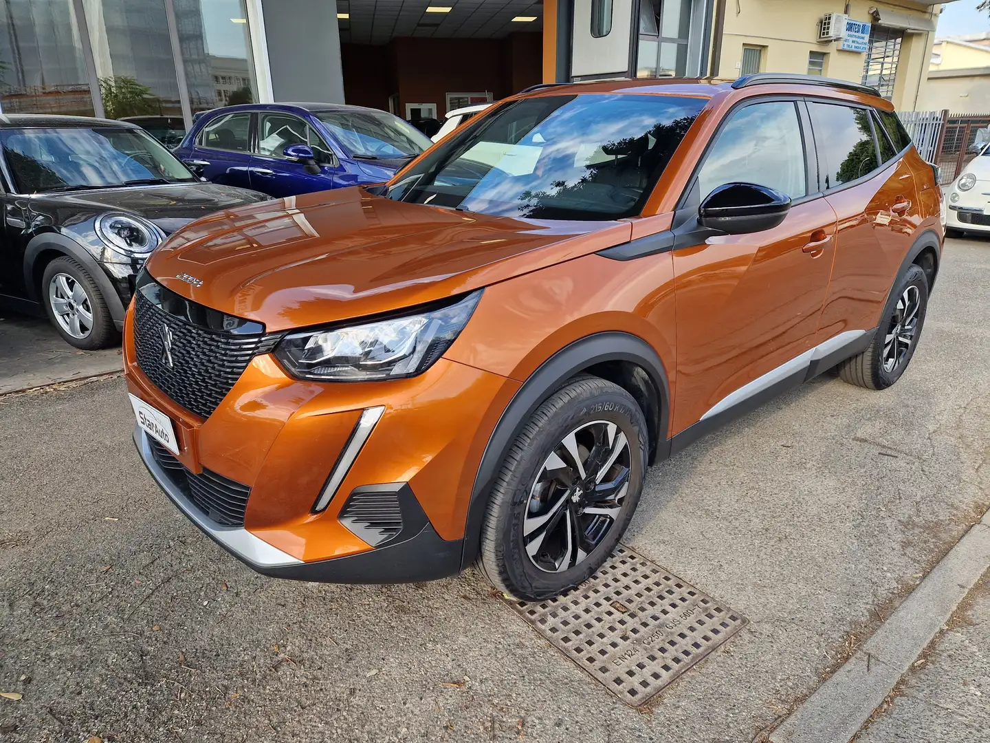 Peugeot 2008 2008 1.2 puretech Allure Pack s Orange - 1