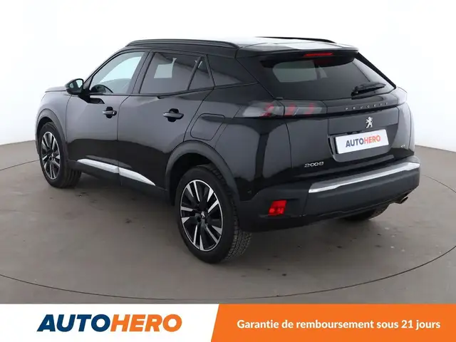 Peugeot 2008 view 4