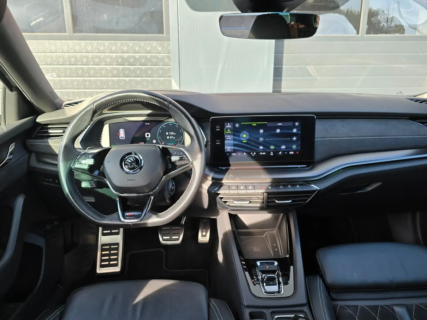 Skoda Octavia Combi 1.4 TSI RS iV PHEV Business Headup/Stoelverw Grijs - 2