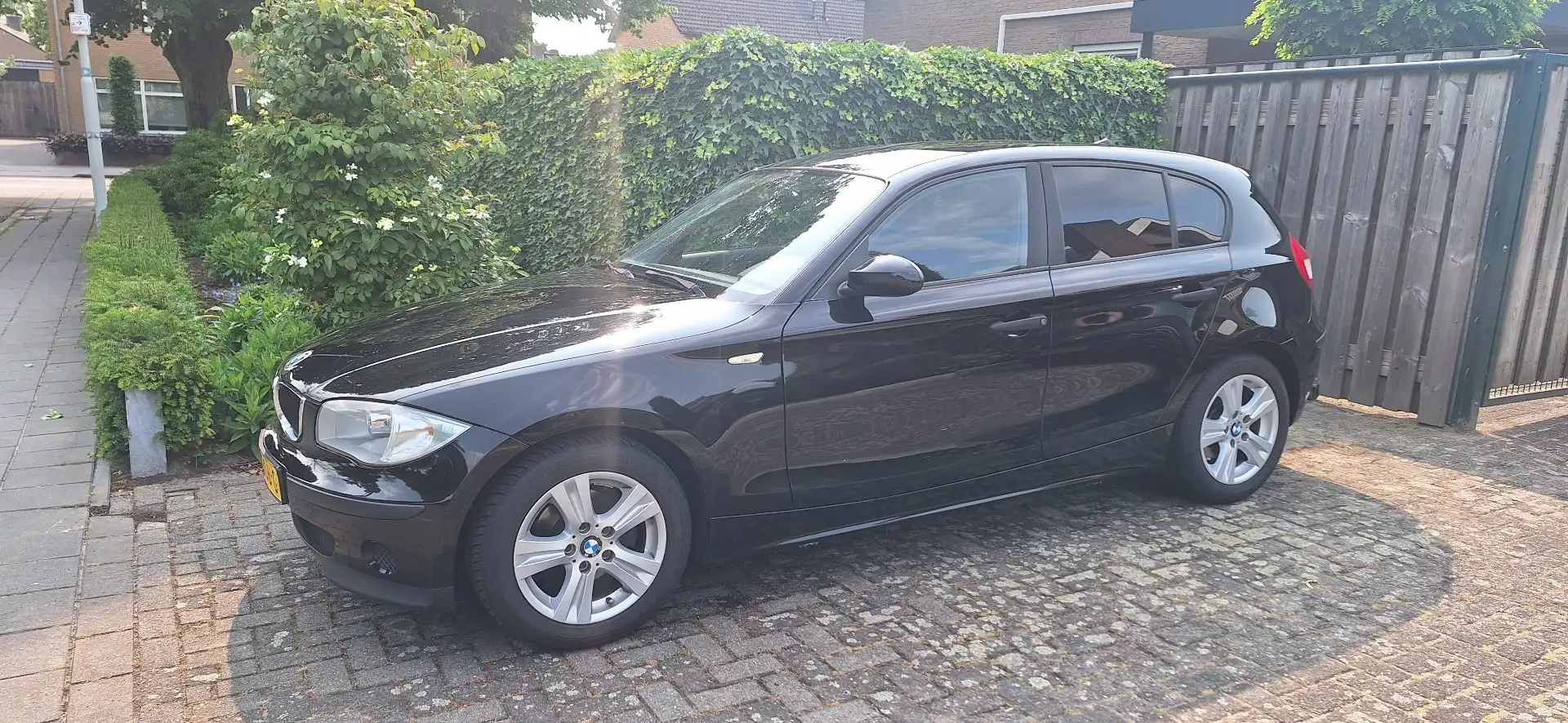 BMW 116 Executive Negru - 1