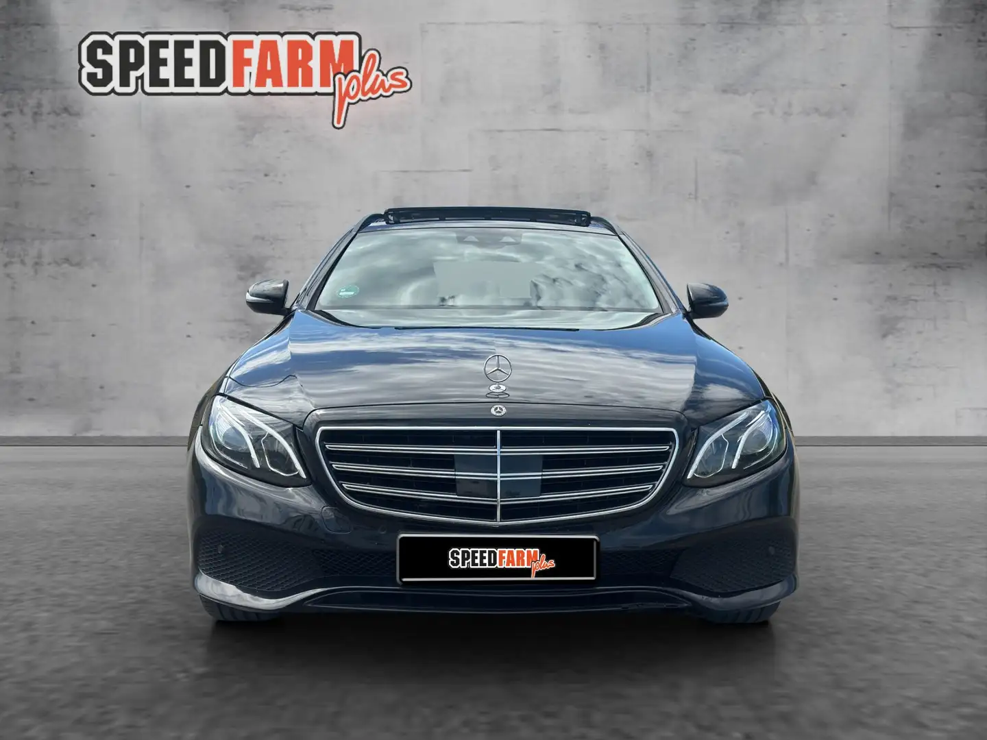 Mercedes-Benz E 220 d Pano/ LED/ Fahrassistenz-Paket Negro - 2