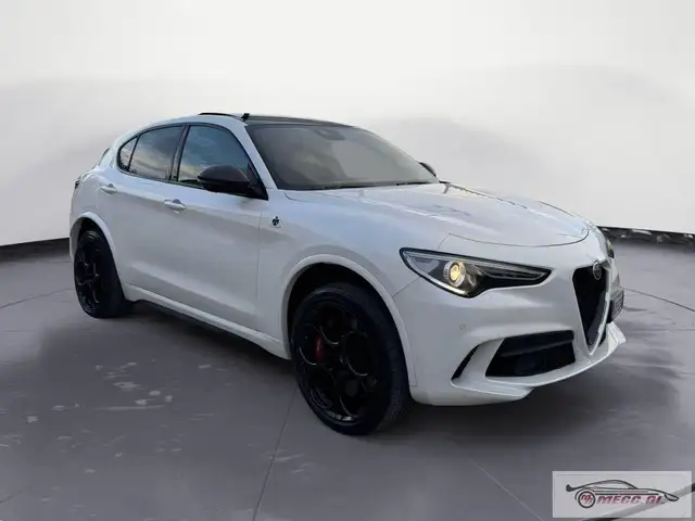 Alfa Romeo Stelvio 2.9 V6 Quadrifoglio Q4 510cv auto