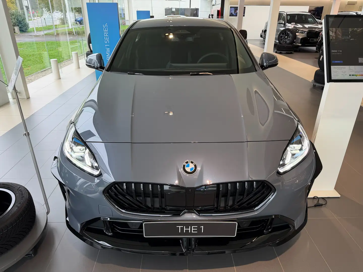 BMW 116 116iA Gris - 2