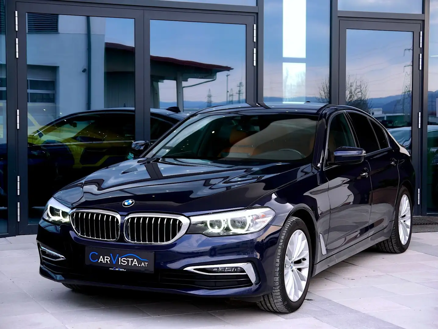 BMW 518 d (G30)  Aut. Live Cockpit Professional & Parkass Blau - 2