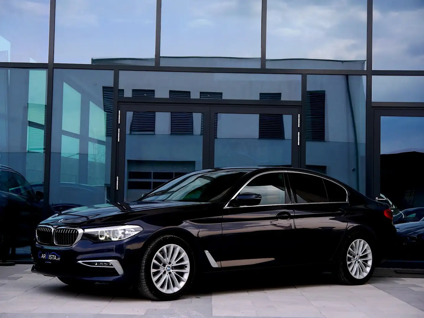 BMW 518 d (G30)  Aut. Live Cockpit Professional & Parkass Blau - 1