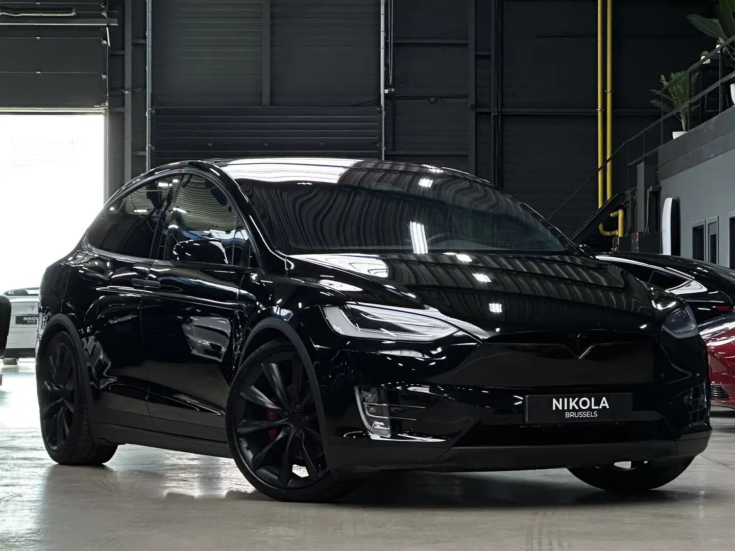 Tesla Model X PERFORMANCE  - 22" WHEELS - TOW HOOK - LOW KM Noir - 1