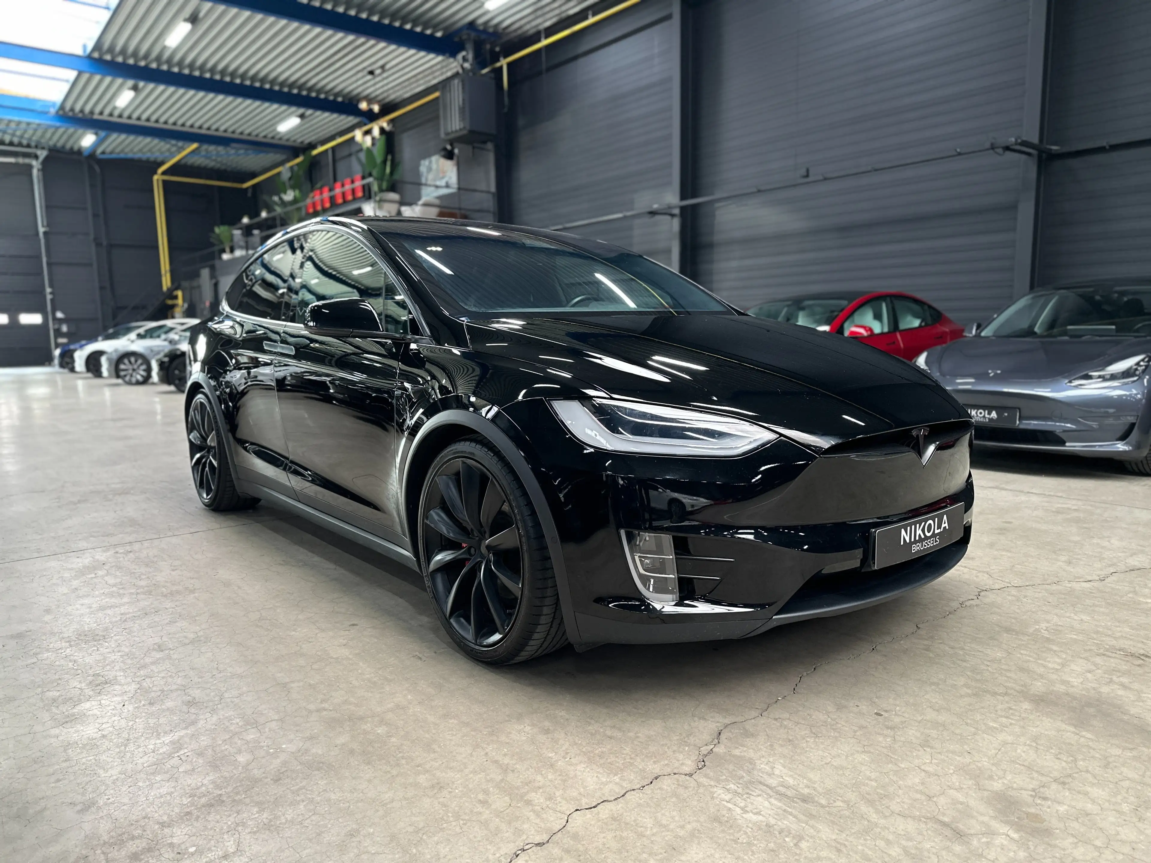 Tesla Model X PERFORMANCE  - 22" WHEELS - TOW HOOK - LOW KM — photo 9