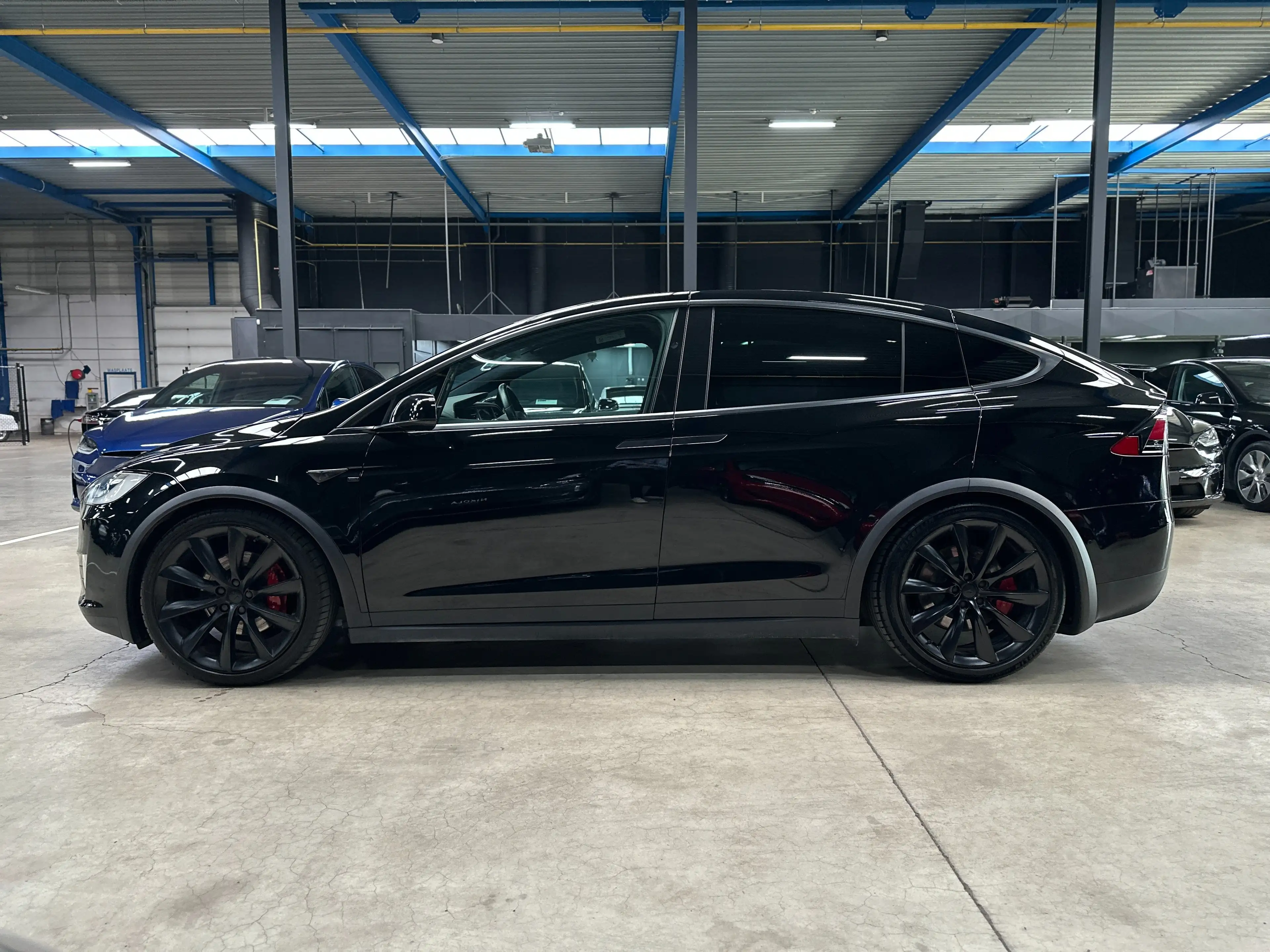 Tesla Model X PERFORMANCE  - 22" WHEELS - TOW HOOK - LOW KM — photo 6