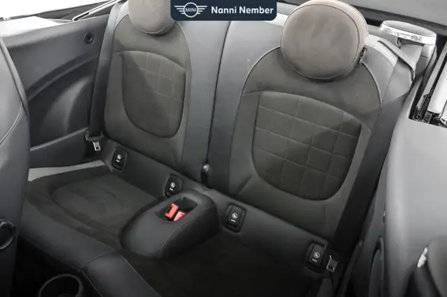 Mini Cooper view 15
