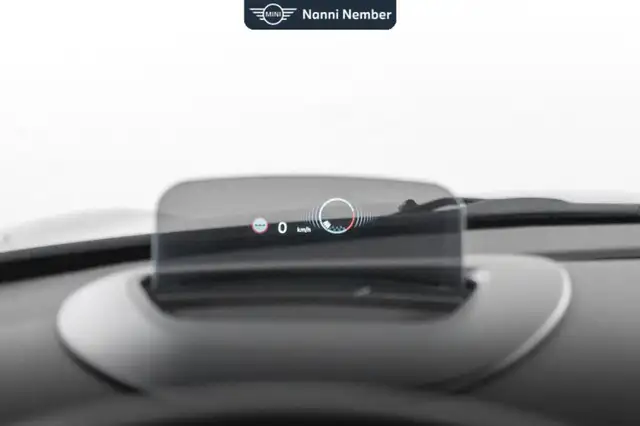 Mini Cooper view 10