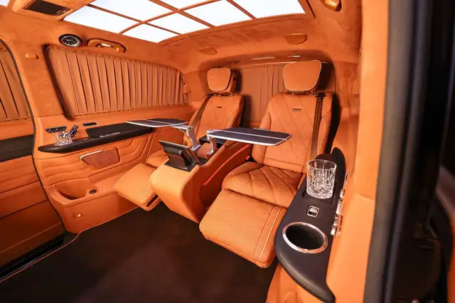 Mercedes-Benz V 300 view 7