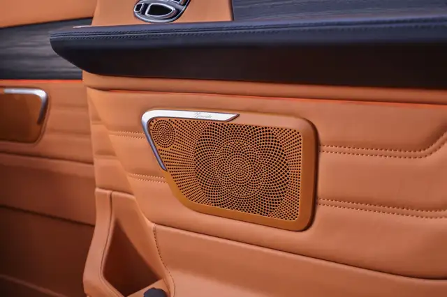 Mercedes-Benz V 300 view 14