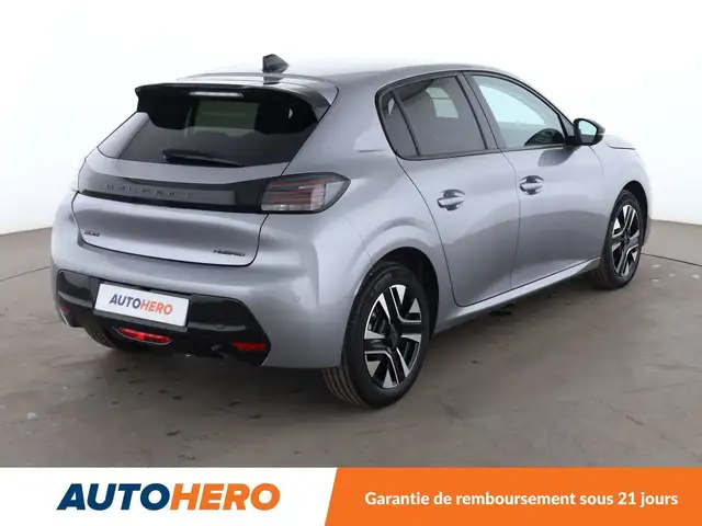 Peugeot 208 view 6