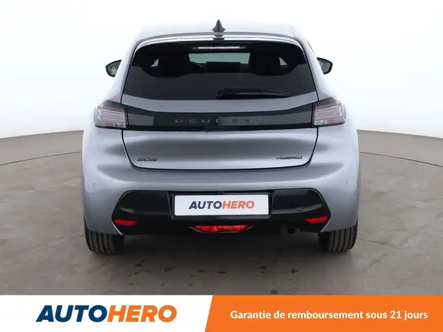 Peugeot 208 view 5