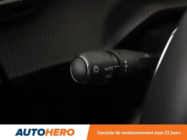 Peugeot 208 view 23