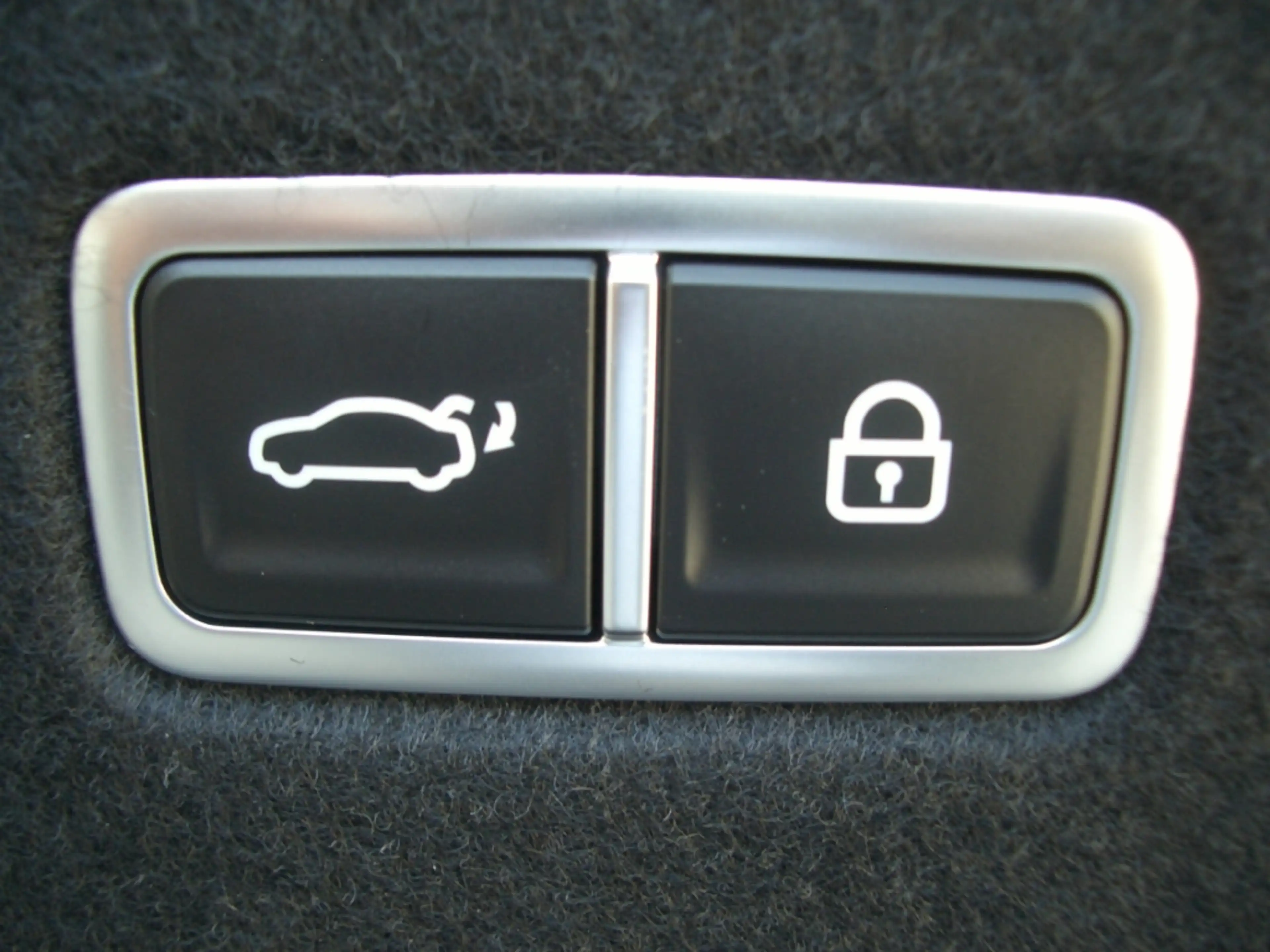 Hyundai IONIQ 6 77,4 kWh 4WD First Edition, Schiebedach — photo 29