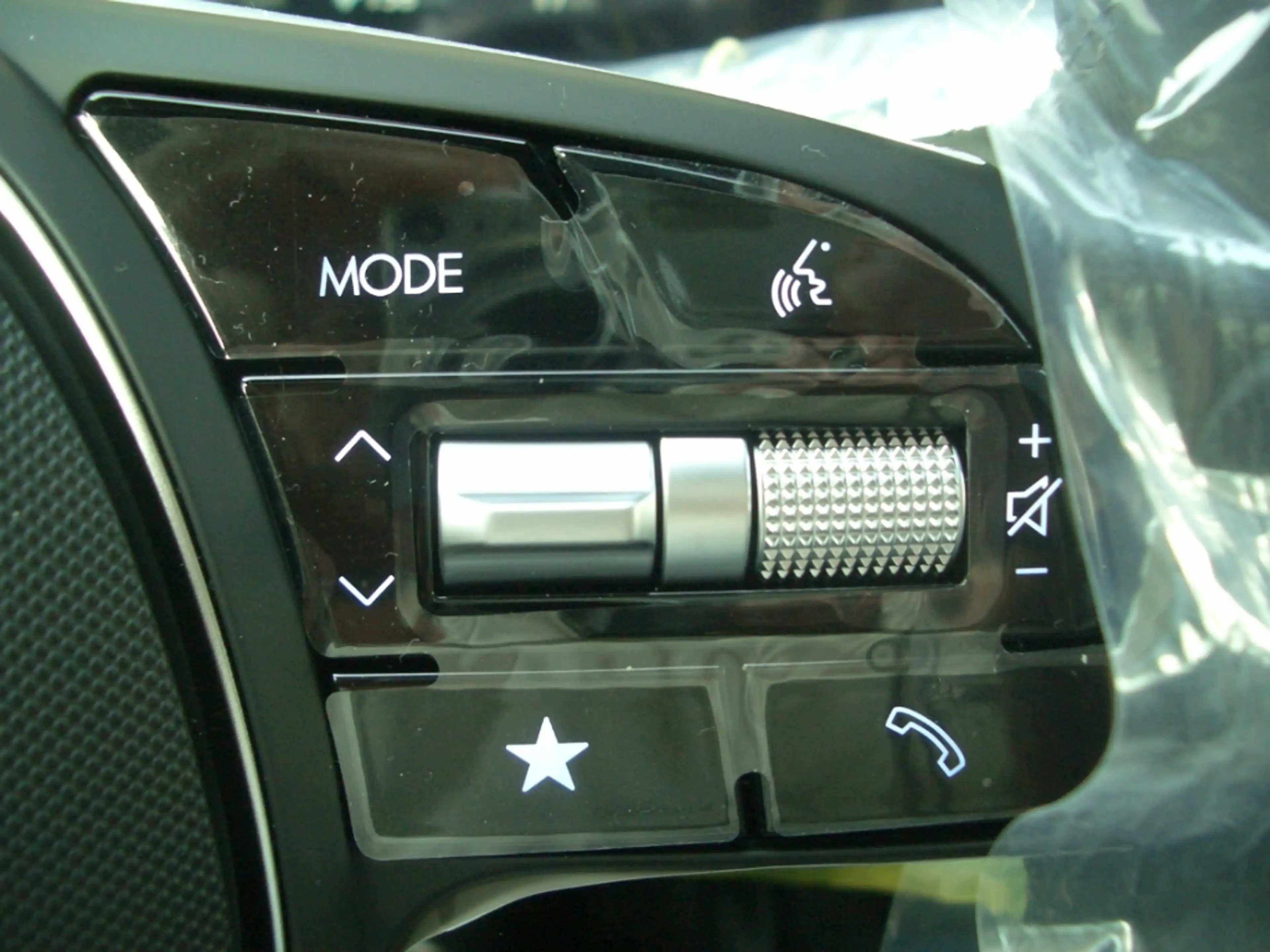 Hyundai IONIQ 6 77,4 kWh 4WD First Edition, Schiebedach — photo 16