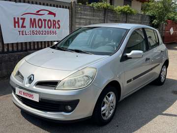Clio III 2009 5p 1.2 16v Dynamique