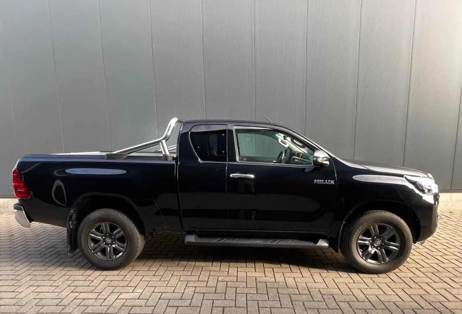 Toyota Hilux 2.4 D-4D Xtra Cab Professional AUTOMAAT Noir - 2