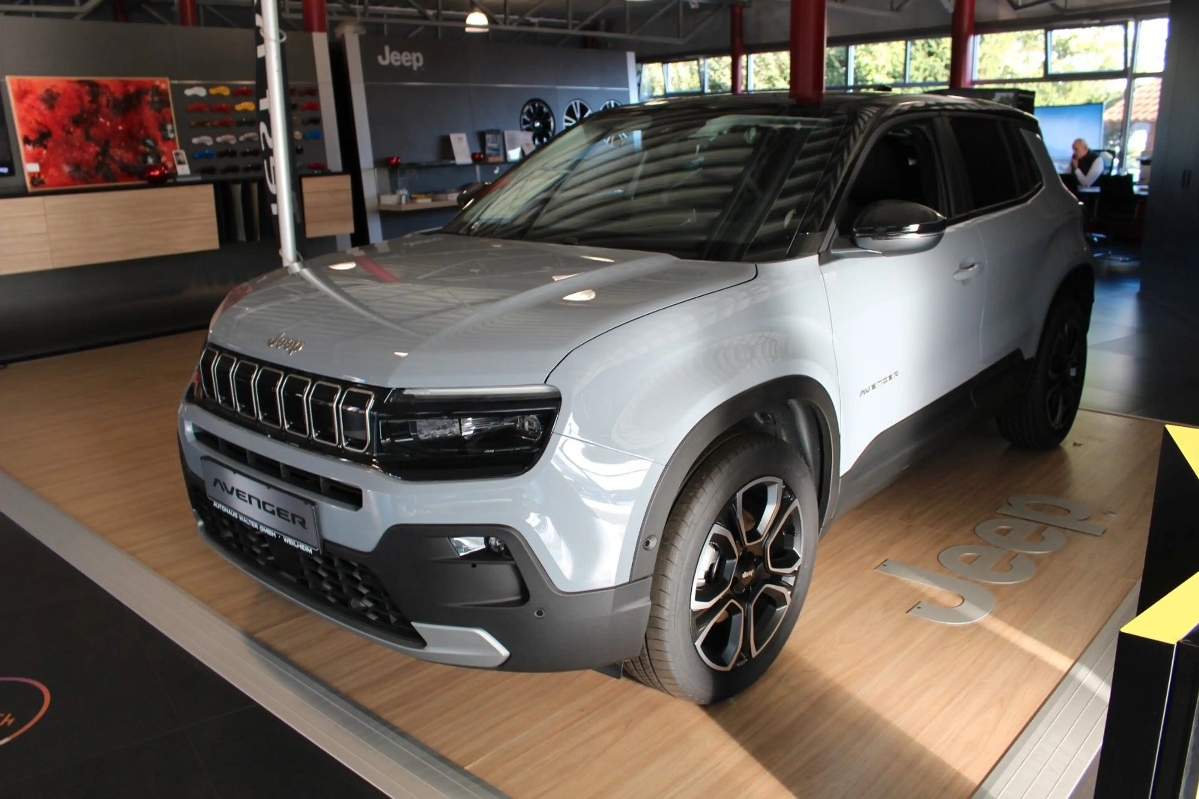 Jeep Avenger Summit Mild-Hybrid JBL — photo 2