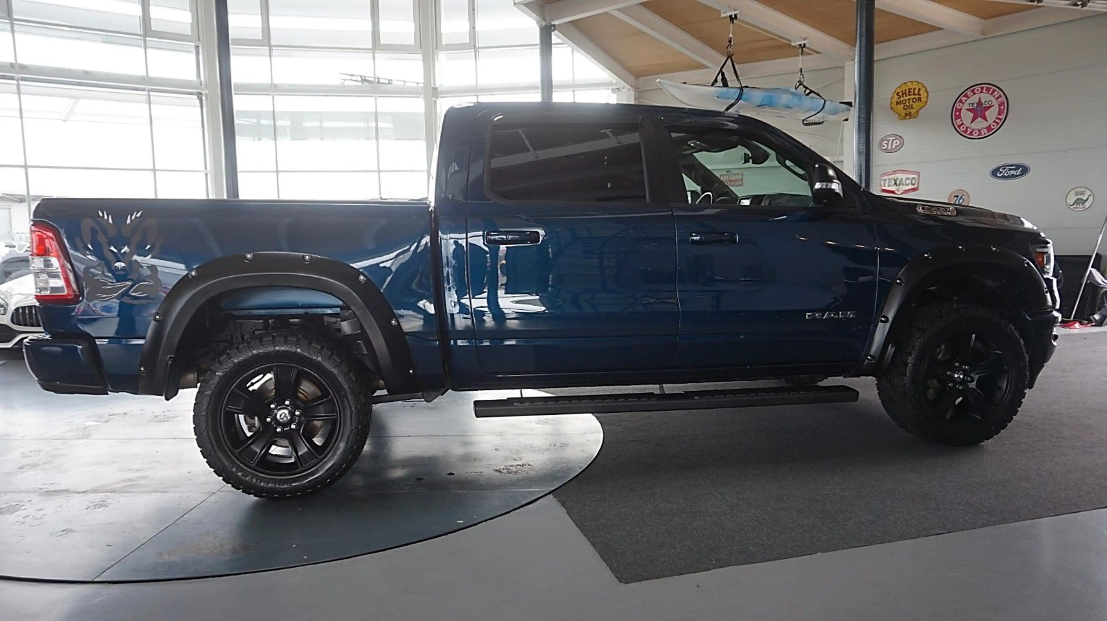 Dodge RAM 1500 HEMI 5.7l Crew-Cab*4x4*Navi*Alu20*AHK — photo 3